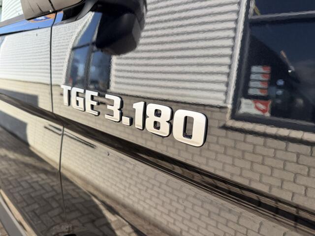 MAN TGE 35 2.0 Lang L4 Super Hoog 177pk bakwagen met Dhollandia laadklep / euro 6 / bpm vrij / vaste prijs rijklaar ¤ 38.950 ex btw / lease vanaf ¤ 636 / zwart metallic