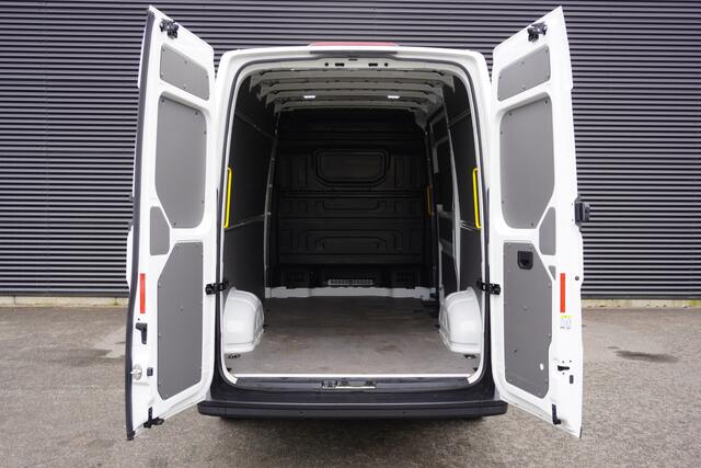 MAN TGE 140pk L3H3 Facelift Apple Carplay Parkeersensoren Cruise control digitaal Dashboard