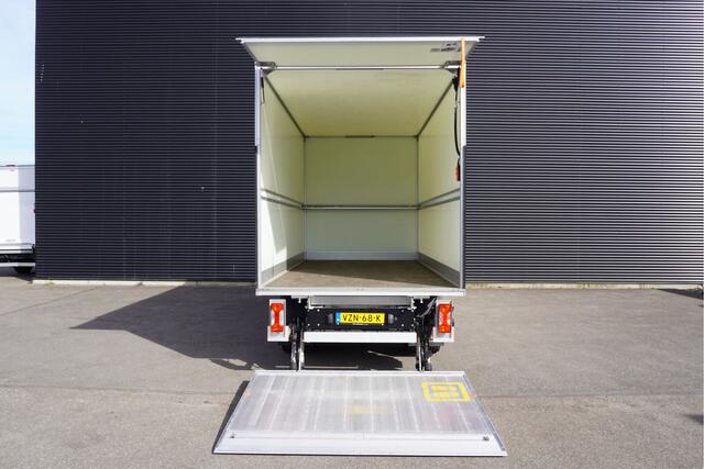 MAN TGE 180pk Dubbellucht Bakwagen Laadklep Apple Carplay Cruise control Airco 3-Zits Multifunctioneel stuurwiel Meubelbak Koffer LBW