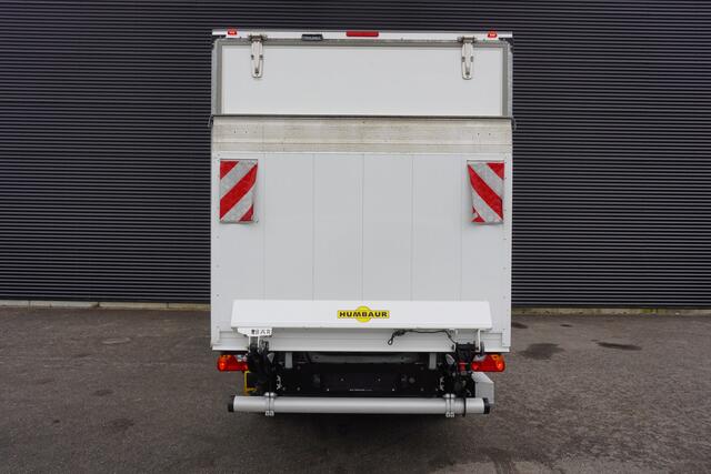 MAN TGE 140pk Bakwagen laadklep Apple Carplay Cruise control Airco 3-Zits Meubelbak Koffer LBW