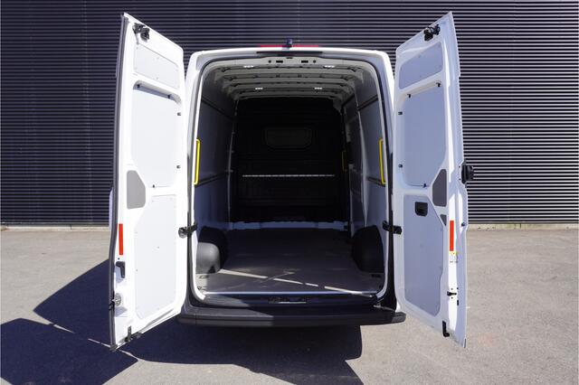 MAN TGE 140pk L3H3/L2H2 Apple carplay Camera Navigatie Tacho Airco