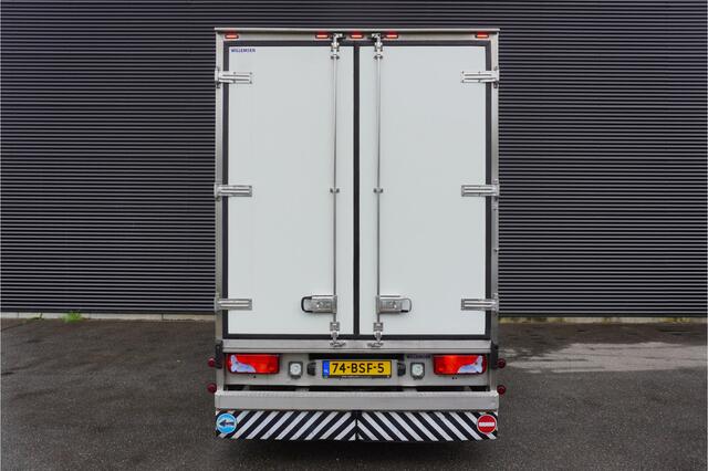 MAN TGE 6.180 180pk Automaat 5500kg koelwagen Thermo King Vleeshaken Lift Luchtvering Apple Carplay Navigatie Camera