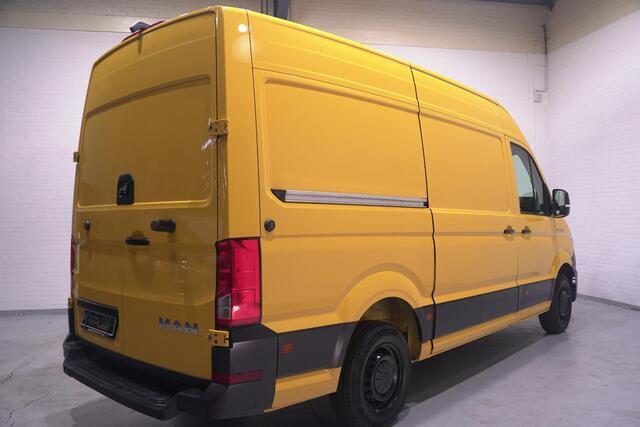 MAN TGE 3.140 pk DSG Automaat L3H3 Airco, DHL Geel App Connect, Cruise Control, 270 Graden Deuren, PDC V+A, 3-Zits