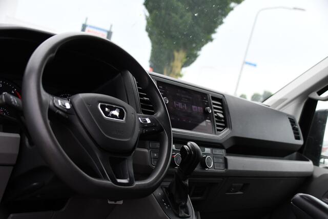 MAN TGE 3.180 35 2.0L5H3 Black Edition Camera, Adaptieve Cruise, Carplay, LED, Multimedia, 177pk, Automaat, Sensoren, Leder, Geveerde stoel, Trekhaak, Uniek!