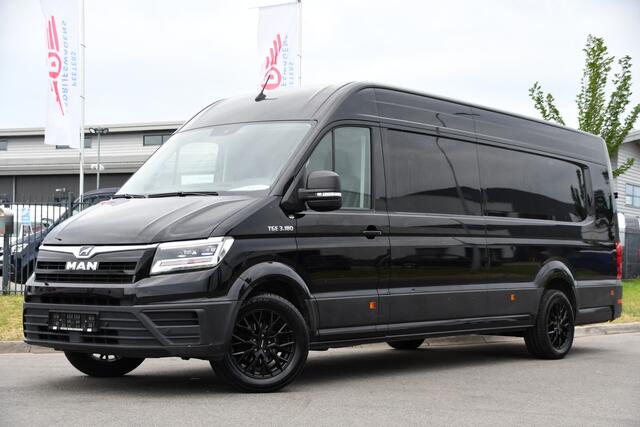 MAN TGE 3.180 35 2.0L5H3 Black Edition Camera, Adaptieve Cruise, Carplay, LED, Multimedia, 177pk, Automaat, Sensoren, Leder, Geveerde stoel, Trekhaak, Uniek!