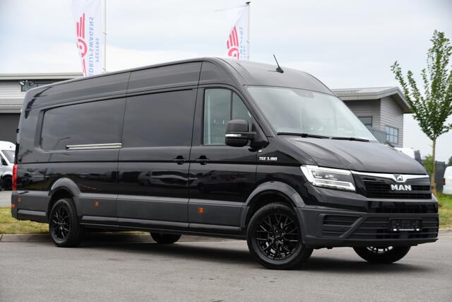 MAN TGE 3.180 35 2.0L5H3 Black Edition Camera, Adaptieve Cruise, Carplay, LED, Multimedia, 177pk, Automaat, Sensoren, Leder, Geveerde stoel, Trekhaak, Uniek!
