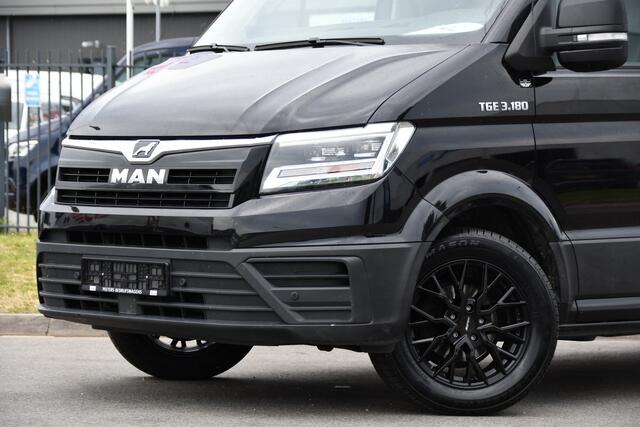 MAN TGE 3.180 35 2.0L5H3 Black Edition Camera, Adaptieve Cruise, Carplay, LED, Multimedia, 177pk, Automaat, Sensoren, Leder, Geveerde stoel, Trekhaak, Uniek!