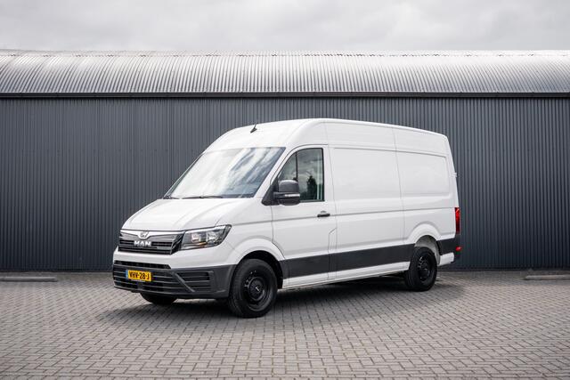 MAN TGE 2.0 TDI | L3H3 | 140 PK | 3-Zits | Trekhaak 3.0T | 1e Eigenaar | Camera | Carplay | Cruise | Airco | Trekhaak