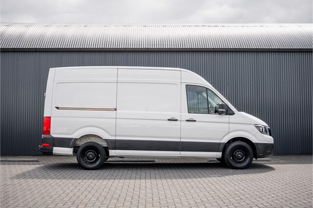 MAN TGE 2.0 TDI | L3H3 | 140 PK | 3-Zits | Trekhaak 3.0T | 1e Eigenaar | Camera | Carplay | Cruise | Airco | Trekhaak
