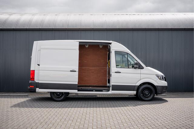MAN TGE 2.0 TDI | L3H3 | 140 PK | 3-Zits | Trekhaak 3.0T | 1e Eigenaar | Camera | Carplay | Cruise | Airco | Trekhaak