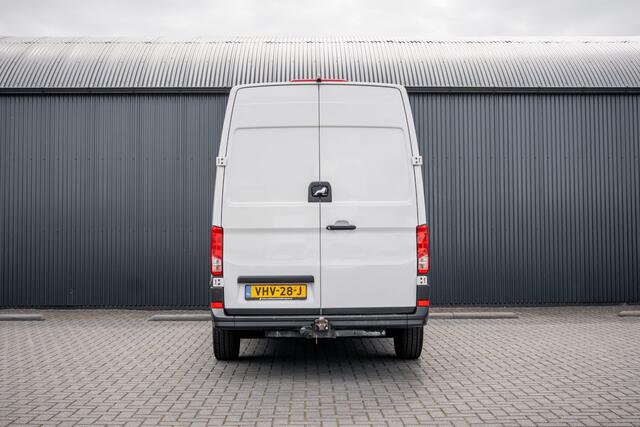 MAN TGE 2.0 TDI | L3H3 | 140 PK | 3-Zits | Trekhaak 3.0T | 1e Eigenaar | Camera | Carplay | Cruise | Airco | Trekhaak