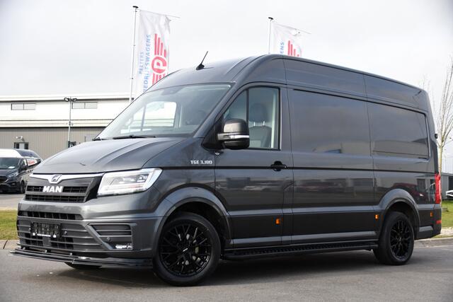 MAN TGE 3.180 35 2.0 L3H3 PB Edition Full Options! Camera, Cruise, Carplay, LED, 177pk, Automaat, Trekhaak 3000kg, Voorruit verwarming, Sensoren, Multimedia, Uniek!