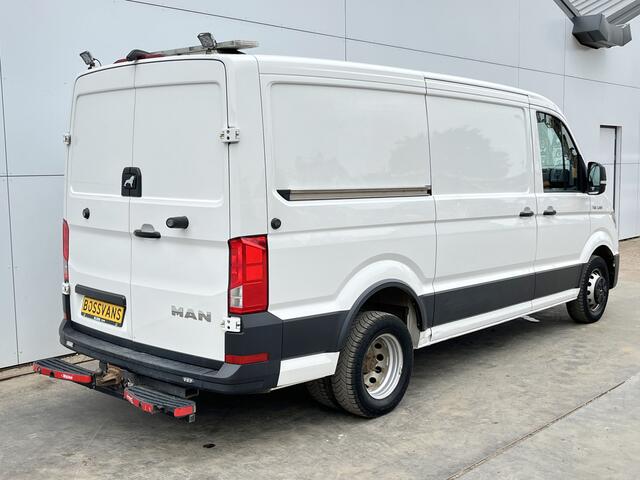 MAN TGE 5.180 2.0 TDI Automaat L3H2 Dubbellucht Cruise Control Climate Control 3,5t Trekhaak Navigatie Camera Kastwand Inbouw