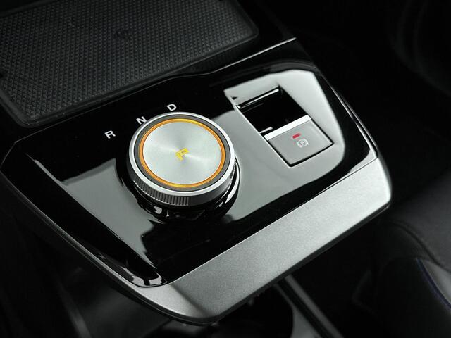 MG 4 MG4 Electric Luxury 64 kWh 204PK | Navigatie | Half-Lederen Bekleding | 360 Graden Camera | Apple CarPlay & Android Auto