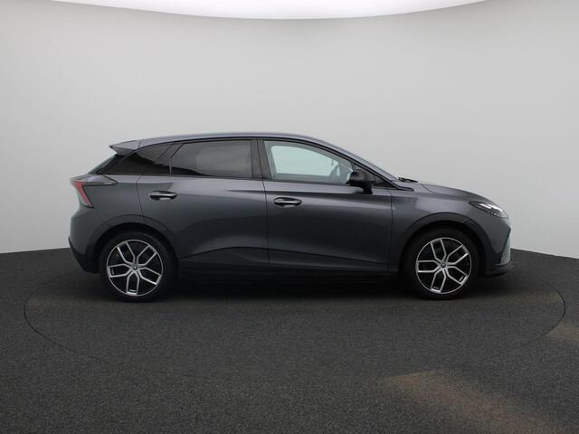 MG 4 MG4 64 kWh Luxury