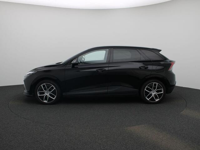 MG 4 MG4 64 kWh Luxury | Navigatie | Parkeersensoren & Camera | Elektrische stoelen |