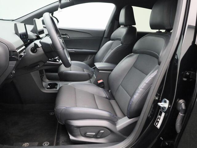 MG 4 MG4 64 kWh Luxury | Navigatie | Parkeersensoren & Camera | Elektrische stoelen |
