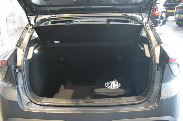 MG 4 Electric 51 kWh clima cruise camera led pdc 17 inch 170 pk !!