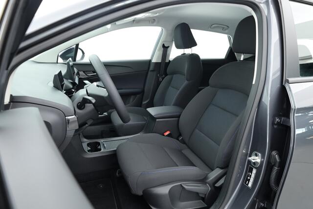 MG 4 MG4 Electric Standard 51 kWh | Dig. Cockpit | Nav + CarPlay | Adapt. Cruise | Camera | Dab | PDC | LED | ACC V