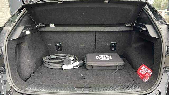 MG 4 MG4 Electric Luxury 64 kWh | Navigatie | Camera