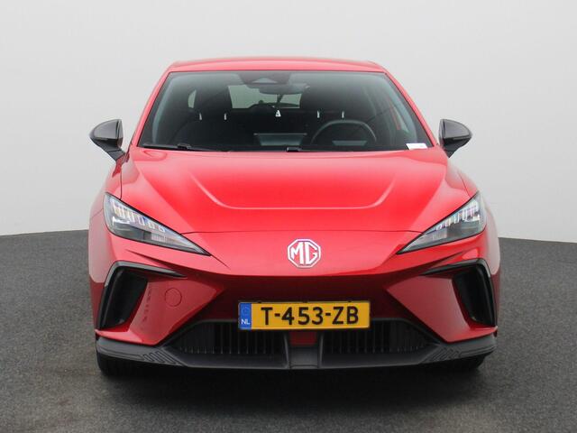 MG 4 MG4 Electric Comfort 64 kWh | Climate Control / ECC | Licht metalen velgen 17 inch | Cruise control Standaard | Stoelverwarming | LED koplampen | Park Distance Control achter | Achteruitrijcamera |