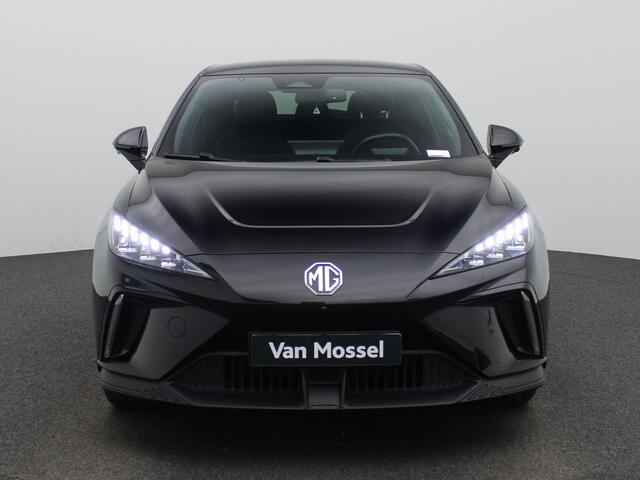 MG 4 MG4 64 kWh Luxury | Climate Control / ECC | Cruise control Adaptive | Connectiviteit af fabriek | Navigatie | Half lederen bekleding| Elektrisch verst. stoelen | Stoelverwarming | LED koplampen | Park Distance Control voor en achter | Achteruitrijcamera |