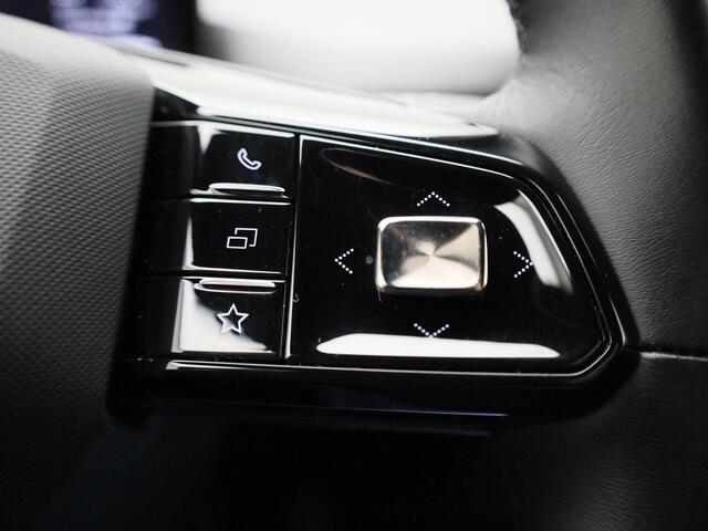 MG 4 MG4 64 kWh Luxury | Climate Control / ECC | Cruise control Adaptive | Connectiviteit af fabriek | Navigatie | Half lederen bekleding| Elektrisch verst. stoelen | Stoelverwarming | LED koplampen | Park Distance Control voor en achter | Achteruitrijcamera |