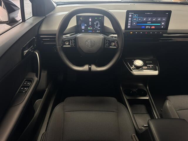 MG 4 MG4 ELECTRIC COMFORT LONG RANGE 64 KW 204 PK FABRIEKGARANTIE TOT 3031 !!! NAVIGATIE ADAPTIVE CRUISE CONTROL APPLE CARPLAY/ANDROID 360 CAMERA STOEL EN STUURVERWARMING DODEHOEKSENSOREN RIJSTROOKSENSOREN KEYLESS GO ZEER MOOI !! NIEUW BINNEN