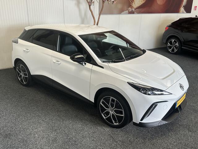 MG 4 MG4 ELECTRIC 204 PK NAVIGATIE ADAPTIVE CRUISE CONTROL APPLE CARPLAY/ANDROID 360 CAMERA STOEL EN STUURVERWARMING DODEHOEKSENSOREN RIJSTROOKSENSOREN KEYLESS GO ZEER MOOI !! 3010