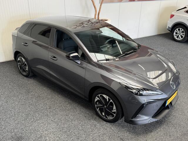 MG 4 MG4 ELECTRIC COMFORT LONG RANGE 64 KW 204 PK FABRIEKGARANTIE TOT 3031 !!! NAVIGATIE VIA APPEL CARPLAY/ANDROID ADAPTIVE CRUISE CONTROL RIJSTROOKSENSOREN KEYLESS GO PDC ZEER MOOI !!