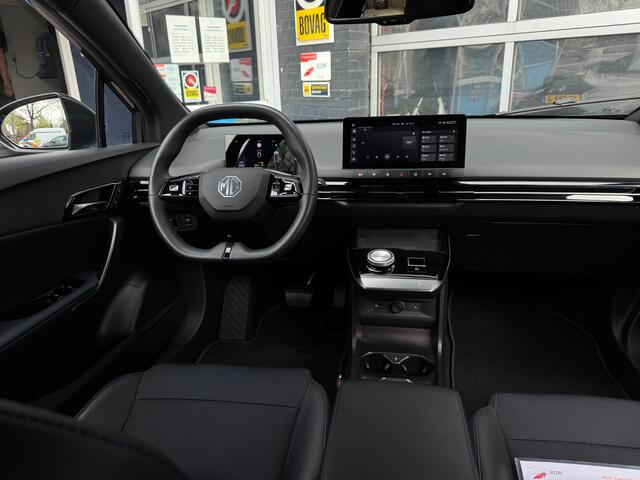 MG 4 MG4 Electric Luxury 64 kWh | Achterruitverwarming | Achteruitrijcamera | Cruise control adaptief