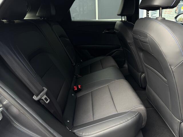 MG 4 MG4 Electric Luxury 64 kWh | Achterruitverwarming | Achteruitrijcamera | Cruise control adaptief