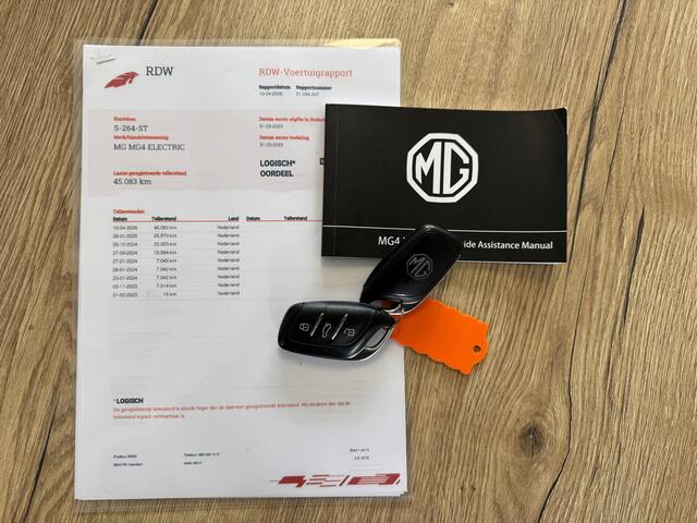 MG 4 MG4 Electric Luxury 64 kWh | Achterruitverwarming | Achteruitrijcamera | Cruise control adaptief