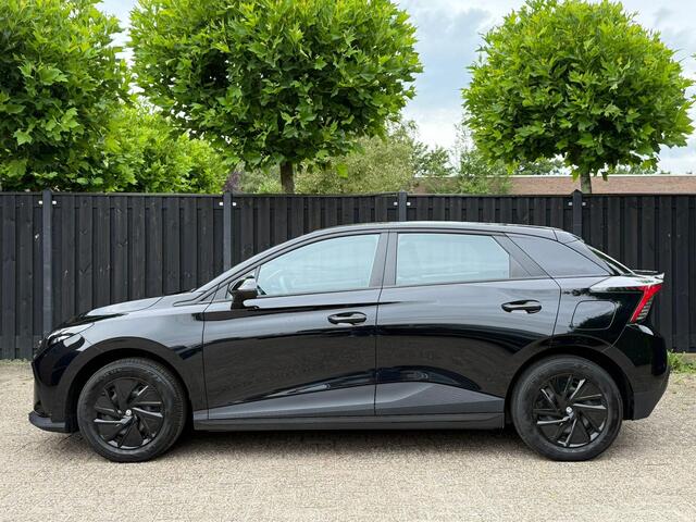 MG 4 MG4 Electric Standard 51 kWh INCL GARANTIE