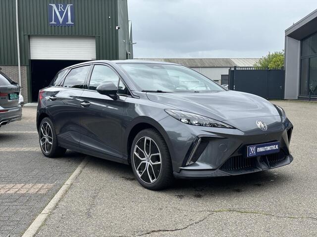 MG 4 MG4 Electric Luxury 64 kWh SOH 97% |360 CAMERA| 7 JAAR MG GARANTIE T/M 02-2031| ELEK. STOEL| DODE HOEK SENSOR| STOEL + STUURVERWARMING| ADAPTIVE CRUISE CONTROL