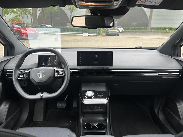 MG 4 MG4 Electric Luxury 64 kWh SOH 97% |360 CAMERA| 7 JAAR MG GARANTIE T/M 02-2031| ELEK. STOEL| DODE HOEK SENSOR| STOEL + STUURVERWARMING| ADAPTIVE CRUISE CONTROL