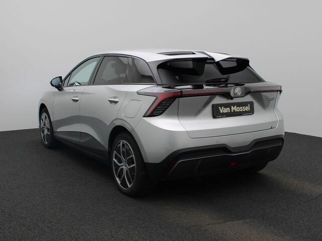 MG 4 MG4 64 kWh Luxury | Apple/Carplay | Camera | Parkeersensoren | Electrische Stoelen