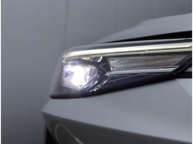 MG 5 MG5 Electric Long Range Luxury 61 kWh | Leder | Trekhaak | 360 Camera