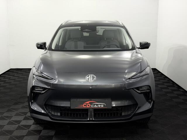 MG 5 MGS5 EV Luxury 64 kWh Nieuw 360 Camera, Navi, Rijstrook correctie, Stoelverwarming, Elektrische achterklep, Half leder, 7 Jaar garantie