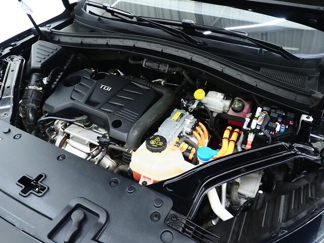 MG EHS 1.5 TGDI Luxury | Panoramadak | Adaptive Cruise | Sportstoelen | 360 | Keyless | Carplay