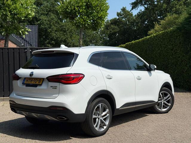 MG EHS 1.5 TGDI Luxury 360 camera PANO ACC