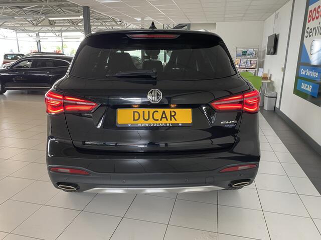 MG EHS 1.5 TGDI Luxury Panoramadak /