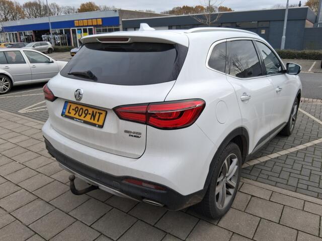 MG EHS 1.5 TGDI Luxury