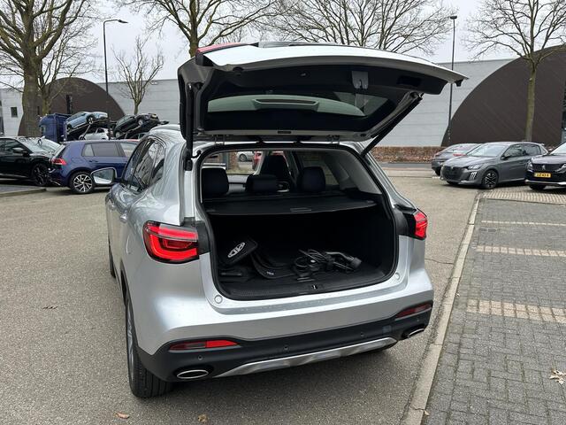 MG EHS 1.5 TGDI Luxury PHEV | MEGA COMPLEET! | TREKHAAK | COMPLETE HISTORIE AANWEZIG | FABRIEKSGARANTIE T/M 11-2030 | 52km WLTP ELECTR RIJBEREIK, TOTAAL RIJBEREIK TOT 1.000km!