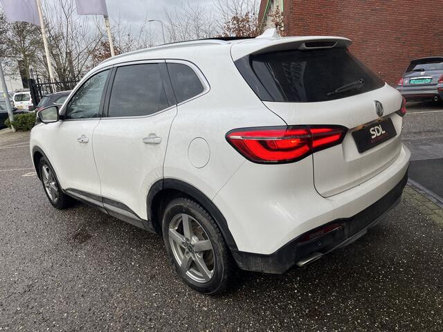 MG EHS 1.5 TGDI Luxury // SCHUIF-KANTELDAK// 360 CAMERA // ADAPT. CRUISE // ELEK.STOELEN+KLEP // DODEHOEK // KEYLESS //