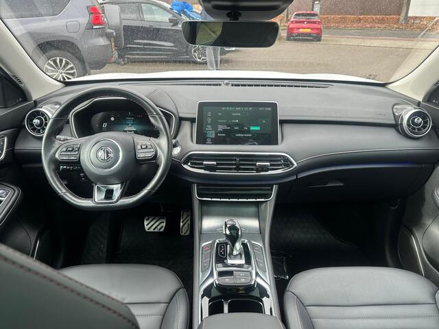 MG EHS 1.5 TGDI Luxury MEGA COMPLEET!!!!! | PHEV | MEGA COMPLEET! | COMPLETE HISTORIE AANWEZIG | FABRIEKS GARANTIE TM 09-2030| 52km WLTP ELECTR RIJBEREIK, TOTAAL RIJBEREIK TOT 1.000km!