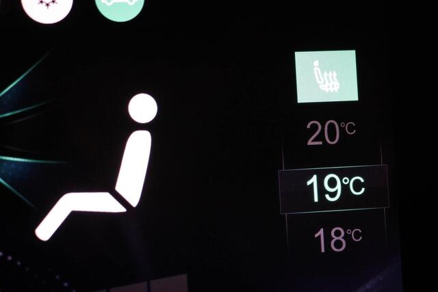 MG EHS 1.5 TGDI Luxury | PANORAMADAK | STOELVERWARMING | APPLE | 360 CAMERA