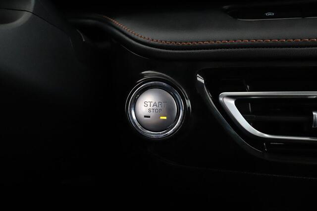 MG HS 1.5 TGDI Luxury Plug-in Hybride | PHEV | Stoelverwarming | 360 graden camera | Ledereren bekleding |