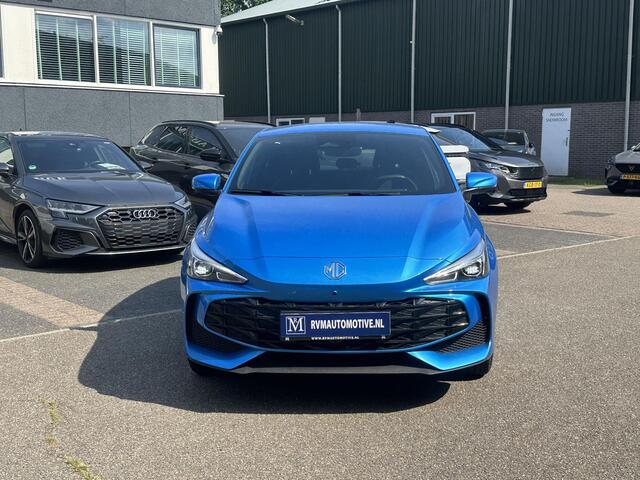 MG MG3 Hybrid+ 1.5 Hybrid+ Luxury 7 JAAR MG FABRIEKS GARANTIE TM 02-2032 | STOEL + STUURVERWARMING | 360 CAMERA | ADAP. CRUISE | DODE HOEK | KEYLESS | APPLE CARPLAY |