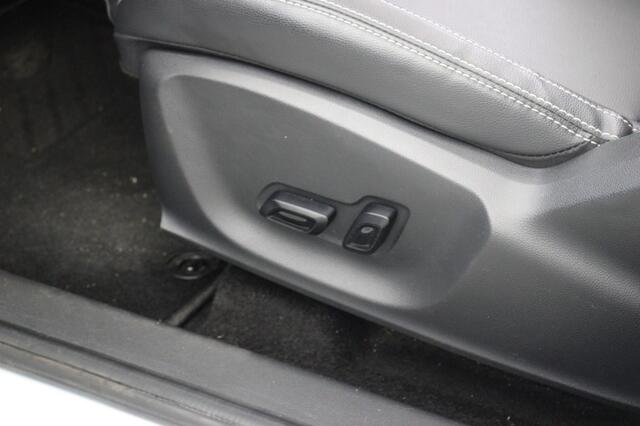 MG ZS Luxury 45 kWh - Carplay, Panorama, Leer, Camera, Stoelverw.